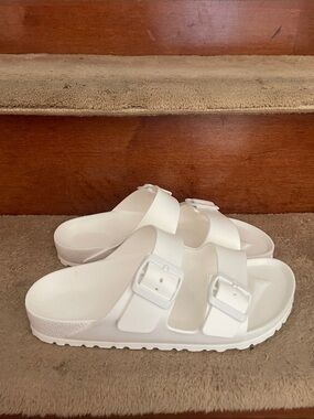 Birkenstock White Double-Buckle EVA Slide Sandals Women’s Size 37/ U.S. 6.5
